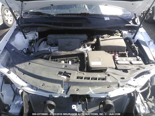 4T1BF1FK3FU115744 - 2015 TOYOTA CAMRY LE/XLE/SE/XSE 白色 照片 10