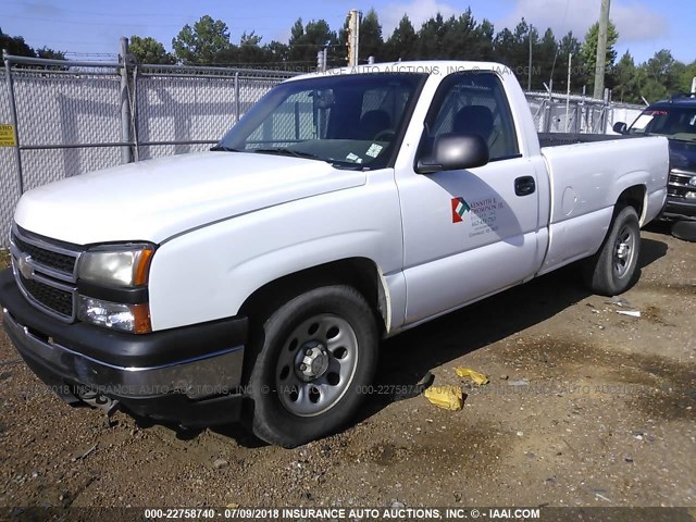 3GCEC14Z97G254064 - 2007 CHEVROLET SILVERADO C1500 CLASSIC WHITE photo 2