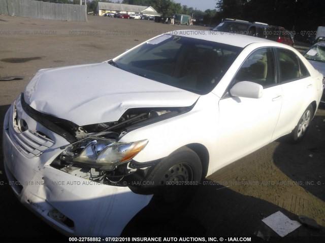4T1BE46K49U848037 - 2009 TOYOTA CAMRY SE/LE/XLE WHITE photo 2