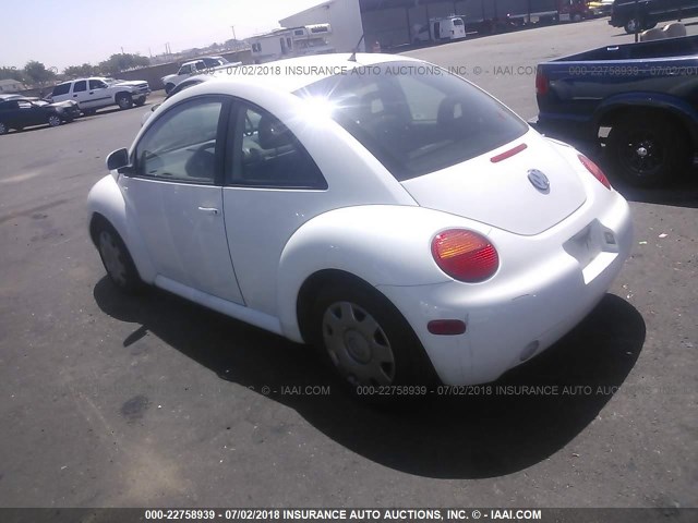 3VWBC21C3XM453764 - 1999 VOLKSWAGEN NEW BEETLE GL 白色 照片 3