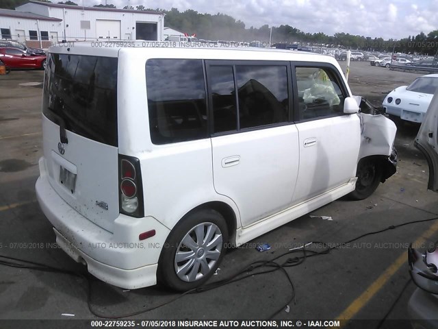 JTLKT324550173722 - 2005 TOYOTA SCION XB Weiß Foto 4