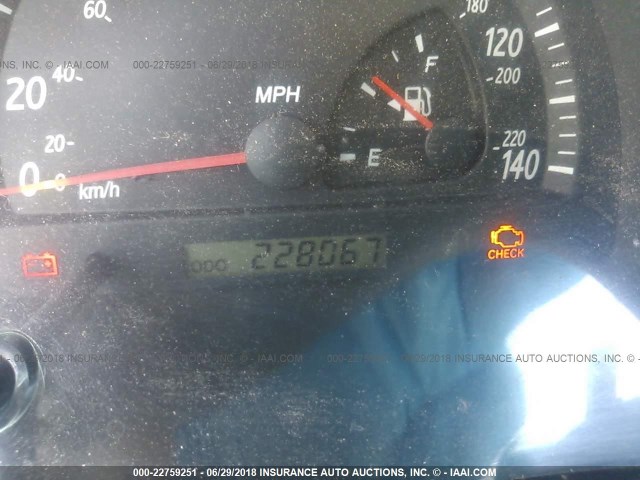 4T1BF32K13U566880 - 2003 TOYOTA CAMRY LE/XLE/SE ნაცრისფერი ფოტო 7