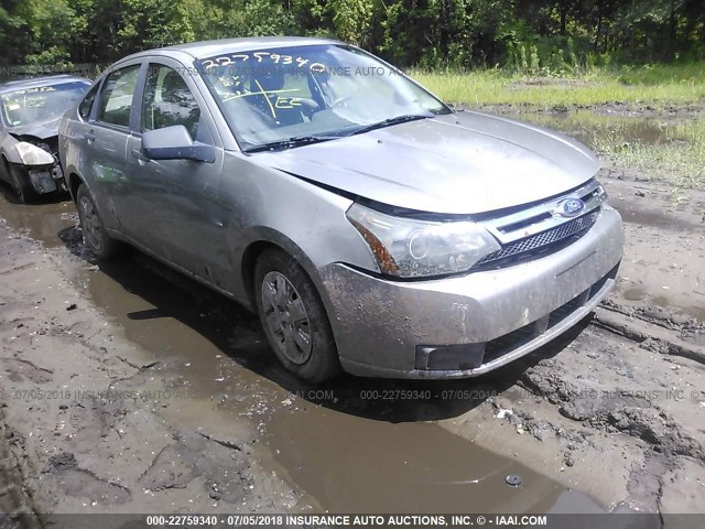 1FAHP34N28W267063 - 2008 FORD FOCUS S/SE TAN photo 1