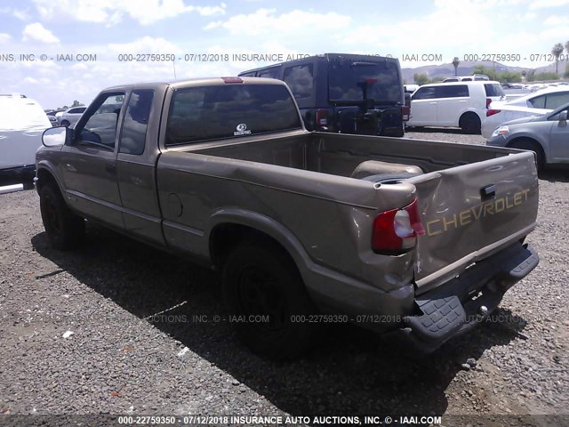 1GCCS19W828197010 - 2002 CHEVROLET S TRUCK S10 GOLD photo 3