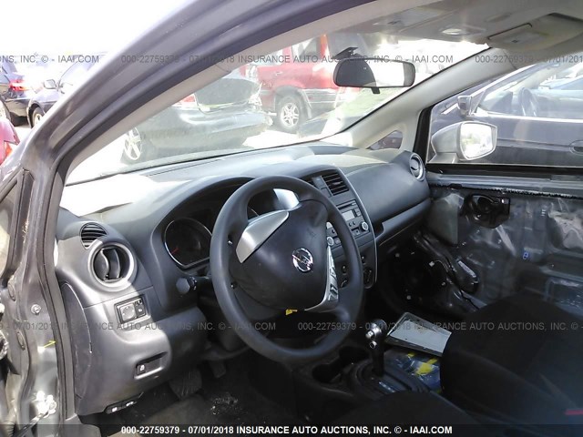 3N1CE2CP7HL367370 - 2017 NISSAN VERSA NOTE S/S PLUS/SV/SL/SR GRAY photo 5