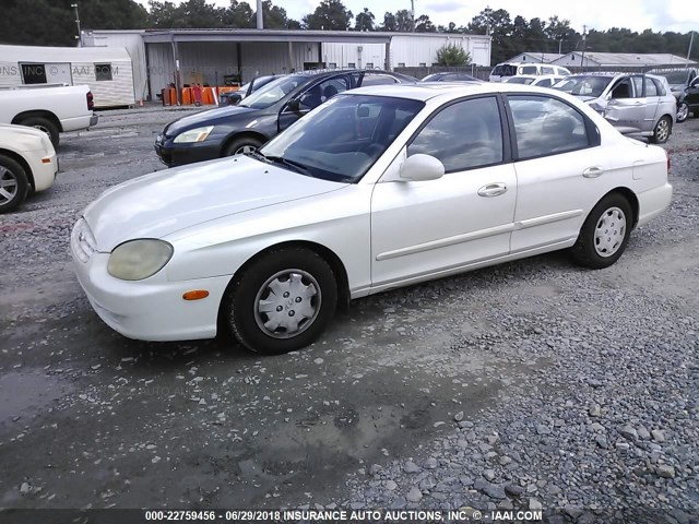 KMHWF25S3XA033900 - 1999 HYUNDAI SONATA GL WHITE photo 2