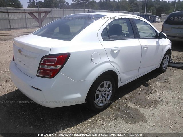 1G1JB5SH6H4127105 - 2017 CHEVROLET SONIC LS 白色 照片 4