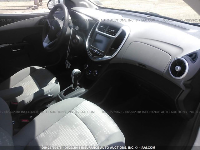 1G1JB5SH6H4127105 - 2017 CHEVROLET SONIC LS 白色 照片 5