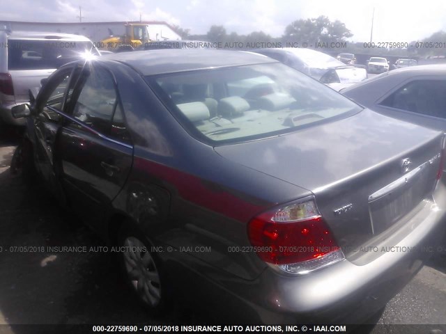 4T1BE32K85U625428 - 2005 TOYOTA CAMRY LE/XLE/SE 灰色 照片 3