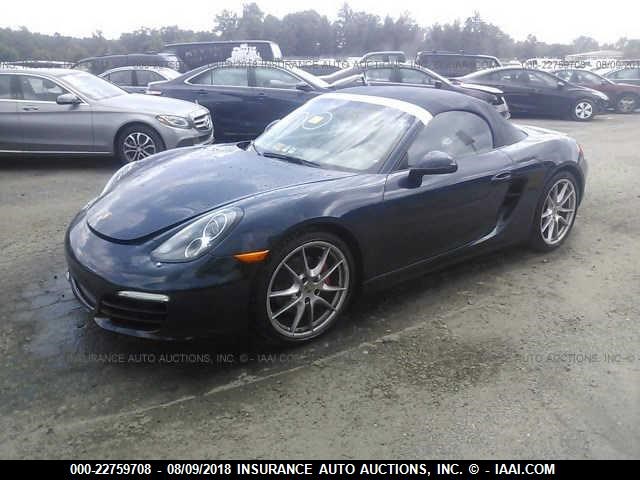 WP0CB2A85DS133502 - 2013 PORSCHE BOXSTER S BLUE photo 2