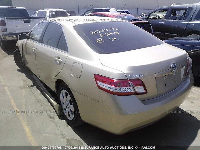 4T1BF3EK3BU725831 - 2011 TOYOTA CAMRY SE/LE/XLE ოქროსფერი ფოტო 3