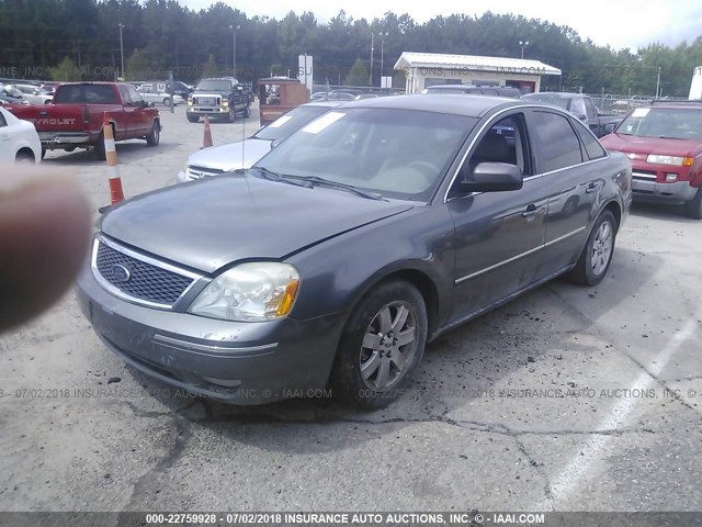 1FAFP24155G149884 - 2005 FORD FIVE HUNDRED SEL GREEN photo 2