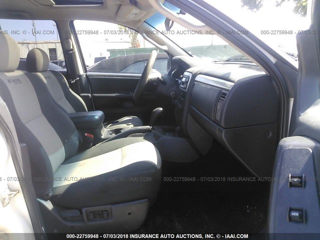 1J4GX48J44C337252 - 2004 JEEP GRAND CHEROKEE LAREDO/COLUMBIA/FREEDOM 白色 照片 5