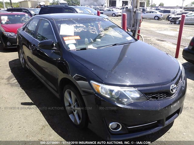 4T1BF1FK6EU843735 - 2014 TOYOTA CAMRY L/SE/LE/XLE 黑色 照片 1