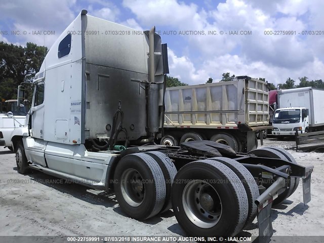 1FUYSSZBXYLB44626 - 2000 FREIGHTLINER FLC120 FLC120 WHITE photo 3