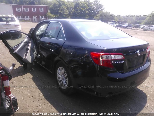 4T1BF1FK2CU071022 - 2012 TOYOTA CAMRY SE/LE/XLE შავი ფოტო 3