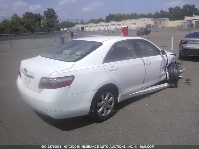 4T1BE46K67U666532 - 2007 TOYOTA CAMRY NEW GENERAT CE/LE/XLE/SE WHITE photo 4