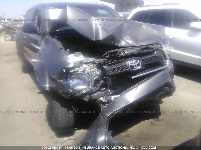 5TFJU4GNXDX049432 - 2013 TOYOTA TACOMA DOUBLE CAB PRERUNNER GRAY photo 6