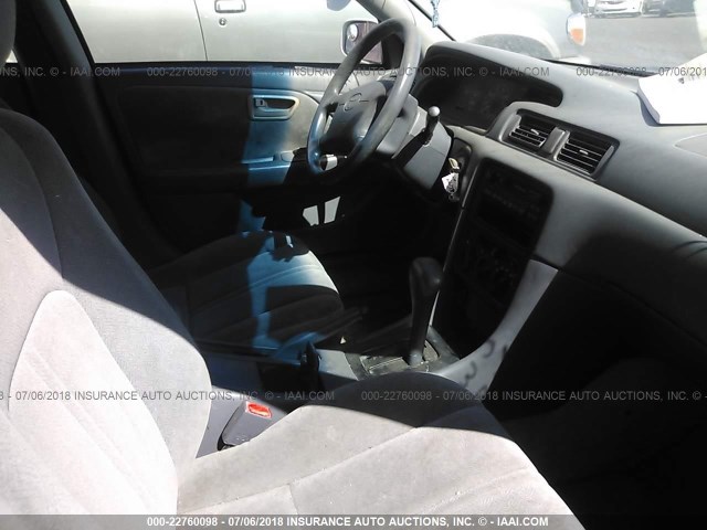 4T1BG22K8XU905339 - 1999 TOYOTA CAMRY CE/LE/XLE 白色 照片 5