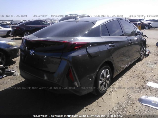 JTDKARFP5J3068969 - 2018 TOYOTA PRIUS PRIME  GRAY photo 4