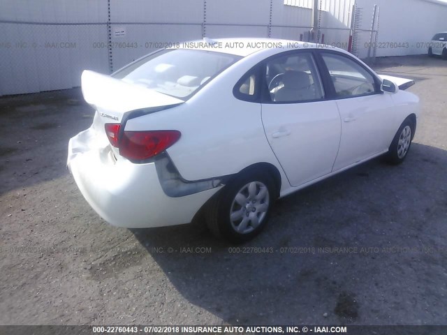 KMHDU46D99U691070 - 2009 HYUNDAI ELANTRA GLS/SE WHITE photo 4