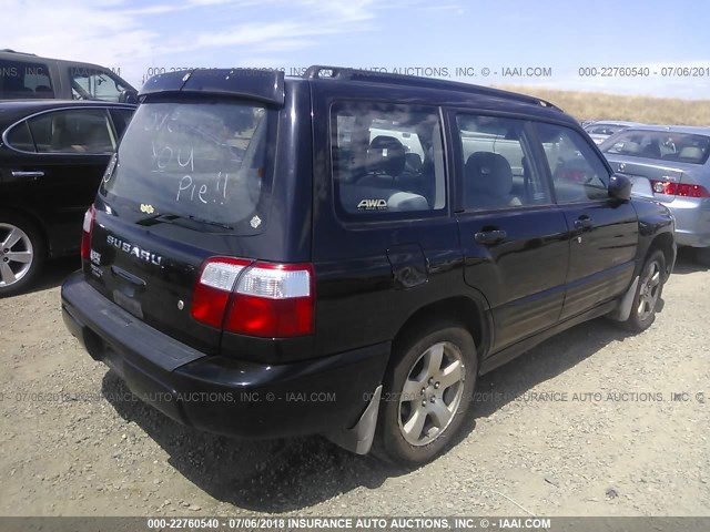JF1SF65642H712593 - 2002 SUBARU FORESTER S შავი ფოტო 4