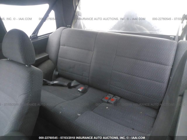 KNDJA623X25138274 - 2002 KIA SPORTAGE GRAY photo 8