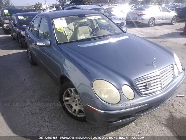 WDBUF65J25A715818 - 2005 MERCEDES-BENZ E 320 BLUE photo 1