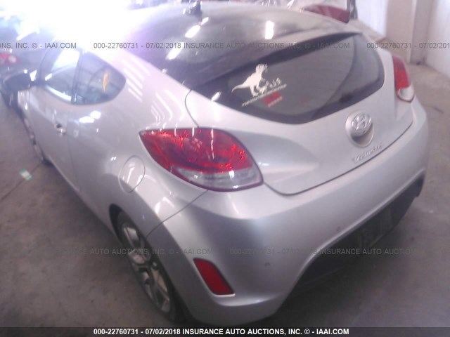 KMHTC6AD9DU095726 - 2013 HYUNDAI VELOSTER SILVER photo 3