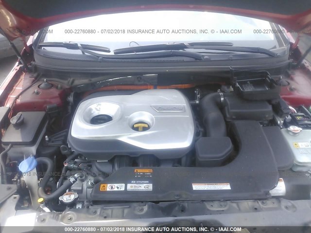 KMHE24L14GA011742 - 2016 HYUNDAI SONATA HYBRID/SE RED photo 10