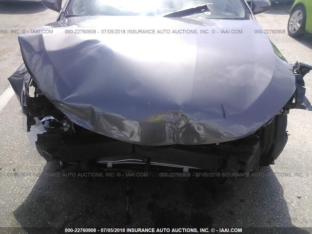 4T1BF1FK1HU700938 - 2017 TOYOTA CAMRY LE/XLE/SE/XSE GRAY photo 6