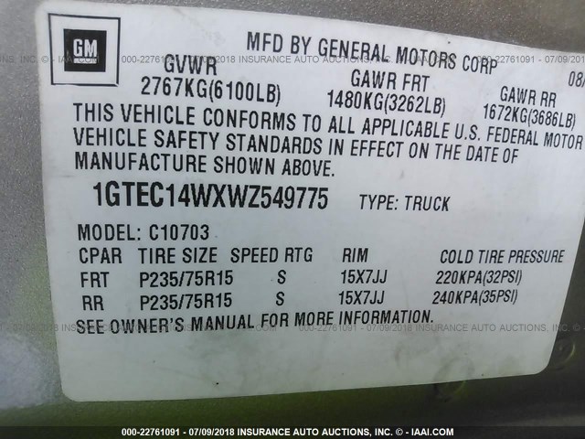 1GTEC14WXWZ549775 - 1998 GMC SIERRA C1500 SILVER photo 9