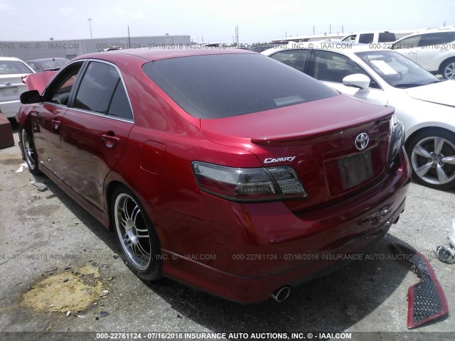 4T1BK46KX7U019642 - 2007 TOYOTA CAMRY NEW GENERAT LE/XLE/SE RED photo 3