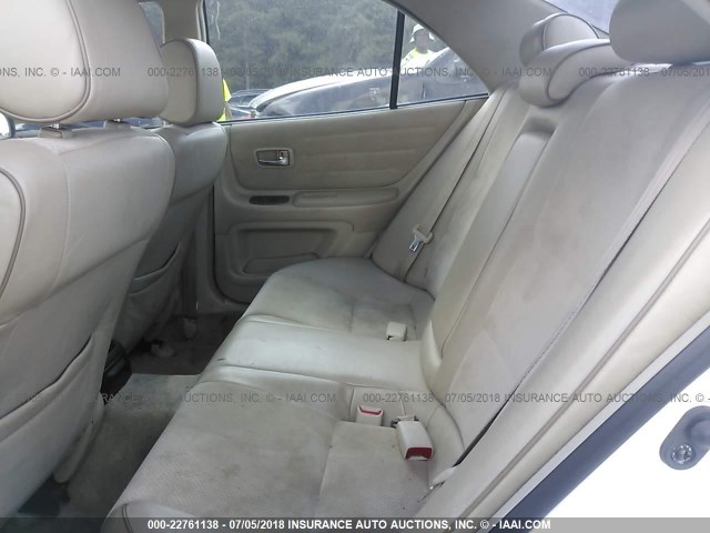 JTHBD192420057844 - 2002 LEXUS IS 300 WHITE photo 8