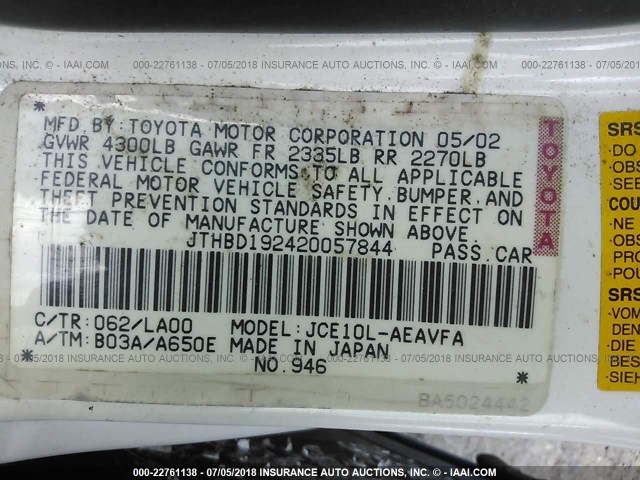 JTHBD192420057844 - 2002 LEXUS IS 300 WHITE photo 9