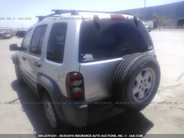 1J4GL48K26W280331 - 2006 JEEP LIBERTY SPORT SILVER photo 3