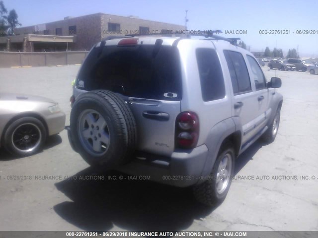 1J4GL48K26W280331 - 2006 JEEP LIBERTY SPORT SILVER photo 4