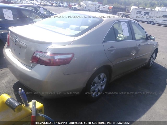 4T1BK46K07U051127 - 2007 TOYOTA CAMRY NEW GENERAT LE/XLE/SE GOLD photo 4