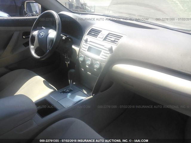 4T1BK46K07U051127 - 2007 TOYOTA CAMRY NEW GENERAT LE/XLE/SE GOLD photo 5