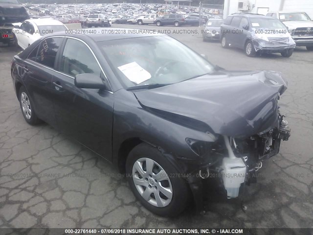 4T1BF3EK4AU526737 - 2010 TOYOTA CAMRY SE/LE/XLE GRAY photo 1