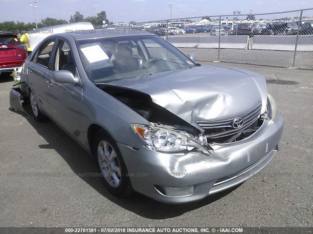 4T1BF30K26U630187 - 2006 TOYOTA CAMRY LE/XLE/SE 银色 照片 1