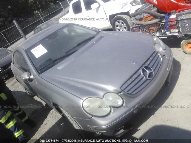 WDBTJ65J25F157188 - 2005 MERCEDES-BENZ CLK 320C GRAY photo 1