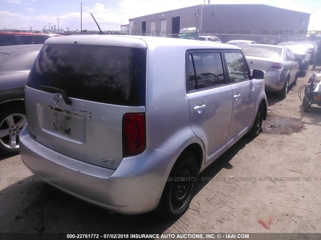 JTLKE50E681007564 - 2008 TOYOTA SCION XB SILVER photo 4