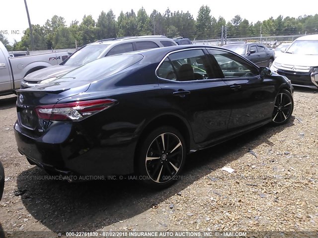 4T1B61HK0JU501947 - 2018 TOYOTA CAMRY XSE Dark Blue photo 4
