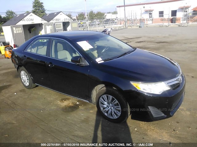 4T1BF1FK5CU588797 - 2012 TOYOTA CAMRY SE/LE/XLE BLACK photo 1