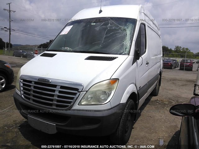 WDYPE745375223469 - 2007 FREIGHTLINER Sprinter 2500 WHITE photo 2