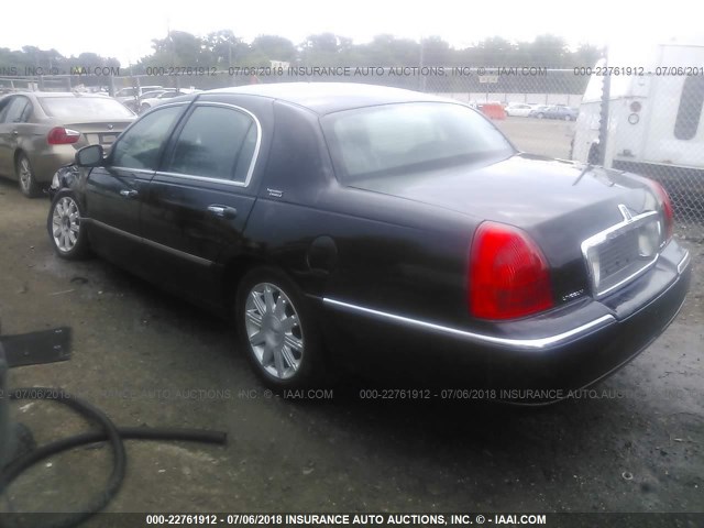 2LNBL8CV8BX764135 - 2011 LINCOLN TOWN CAR SIGNATURE LIMITED BLACK photo 3