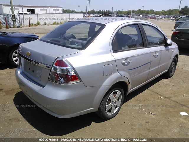 KL1TD56687B077876 - 2007 CHEVROLET AVEO LS SILVER photo 4