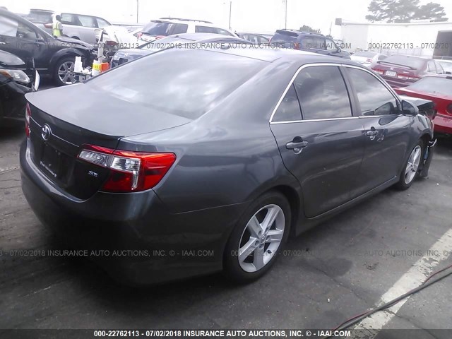 4T1BF1FK5CU138258 - 2012 TOYOTA CAMRY SE/LE/XLE 灰色 照片 4