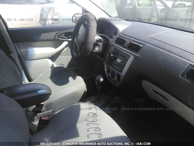 1FAFP37N77W171494 - 2007 FORD FOCUS ZX5/S/SE/SES 银色 照片 5